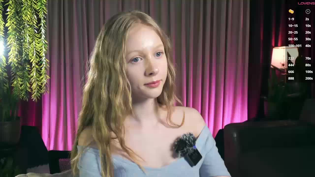 MiaVebes Adult Chat December 9, 2025