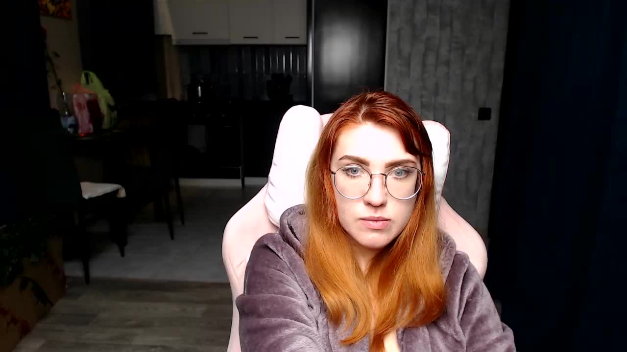 Regimasmile Adult Chat December 9, 2025