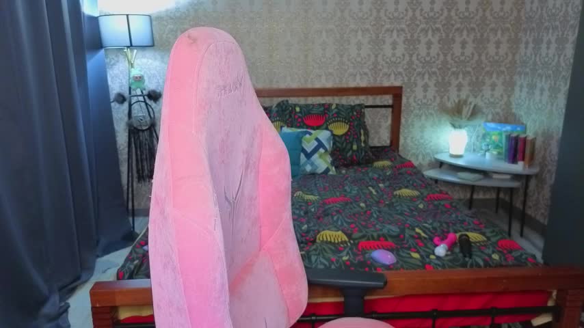 Lill_Mary Adult Chat December 9, 2025