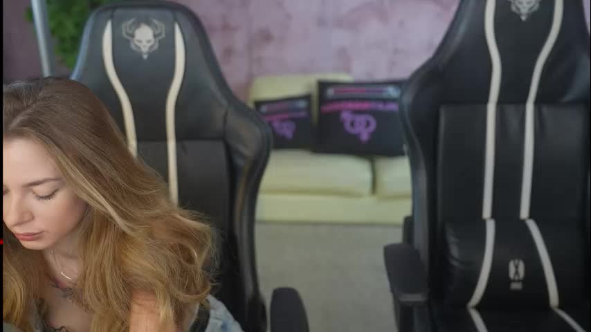 anabel054 Adult Chat December 9, 2025