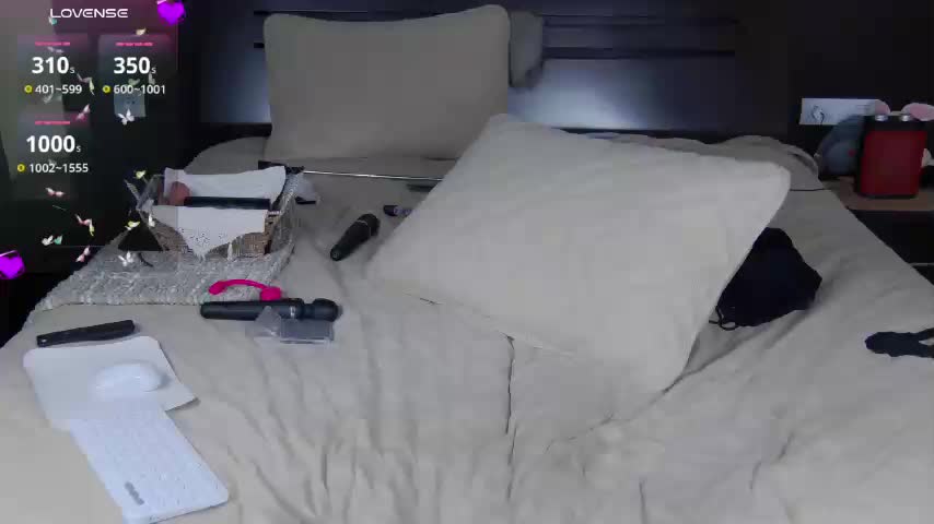 FLUFFY_BEAUTY Adult Chat December 9, 2025