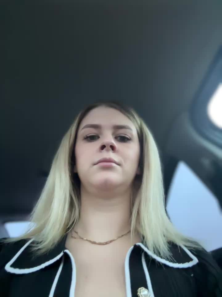 Love_Bri Adult Chat December 9, 2025