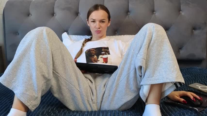 Strip-Lady Adult Chat December 9, 2025