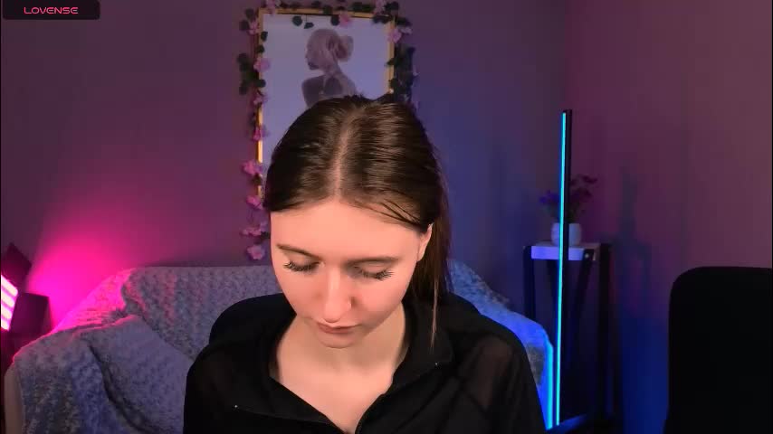 nekky_mouse Adult Chat December 9, 2025