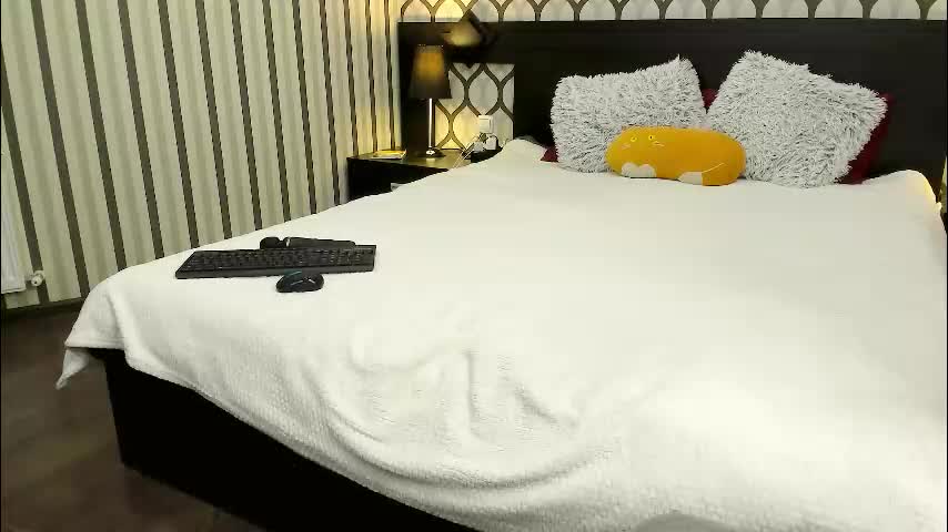 berry_pie Adult Chat December 9, 2025