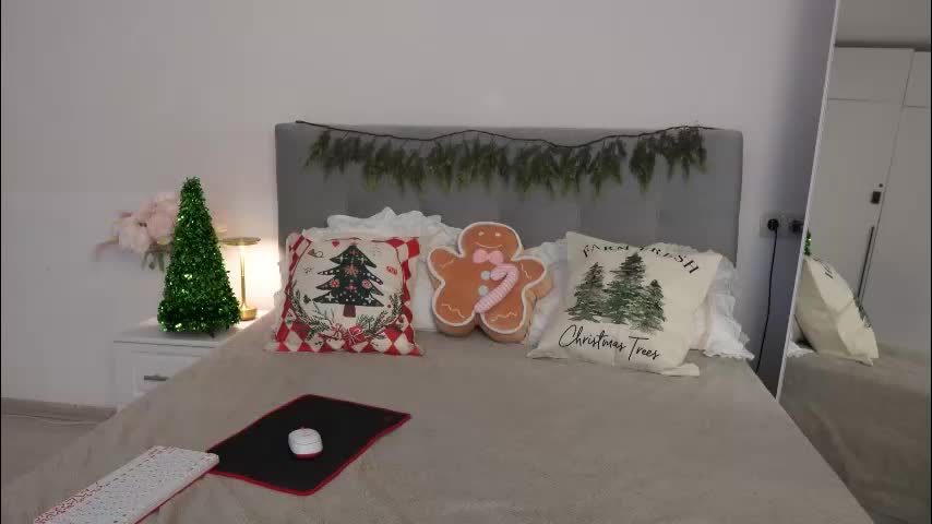 fiamoor Adult Chat December 9, 2025