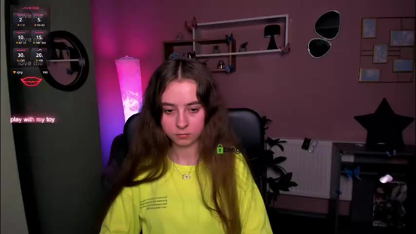 rebecca_smile_ Adult Chat December 9, 2025