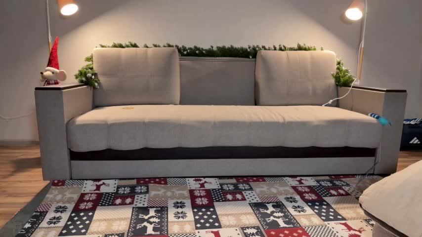 Love_plat1na Adult Chat December 9, 2025