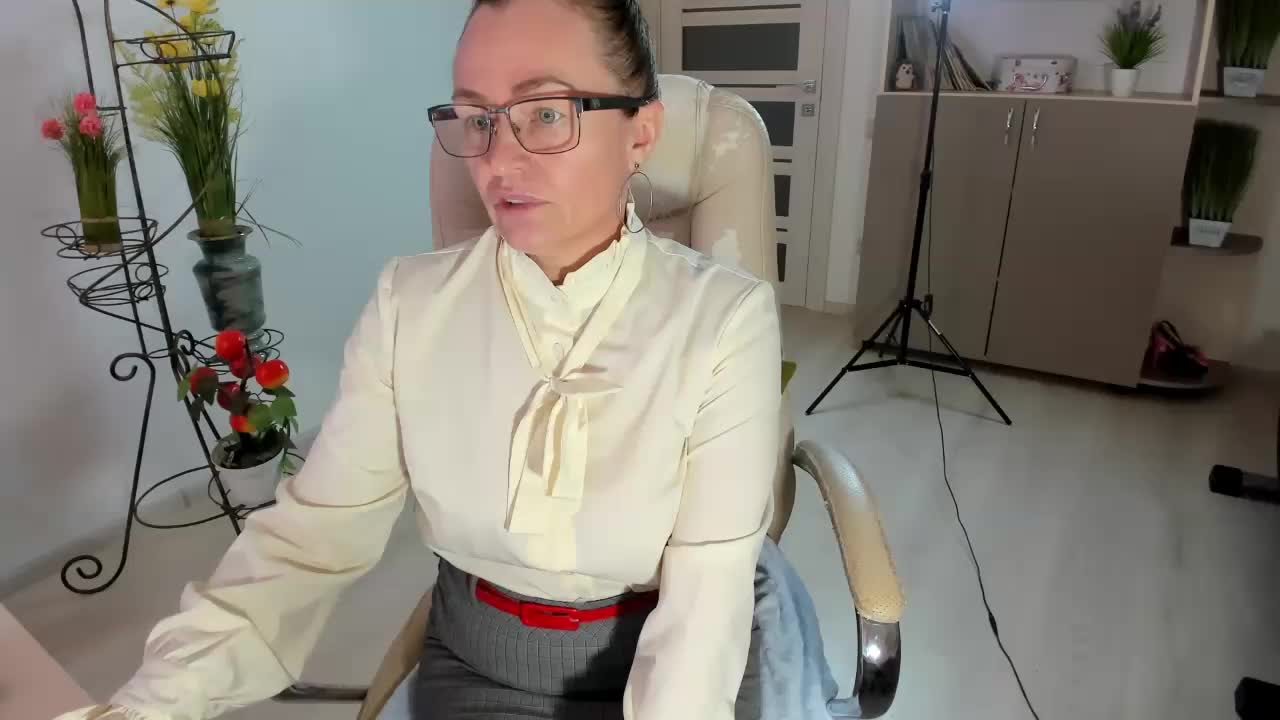 -Michelle- Adult Chat December 9, 2025