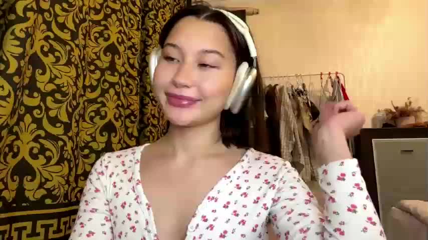 LakishaYanish Adult Chat December 9, 2025