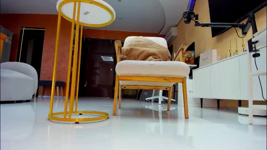 adagrand Adult Chat December 9, 2025