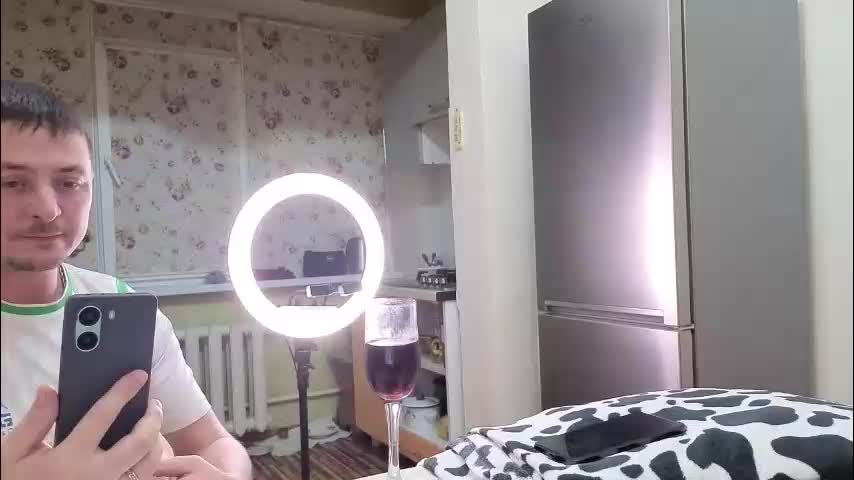 best_ass2000 Adult Chat December 9, 2025