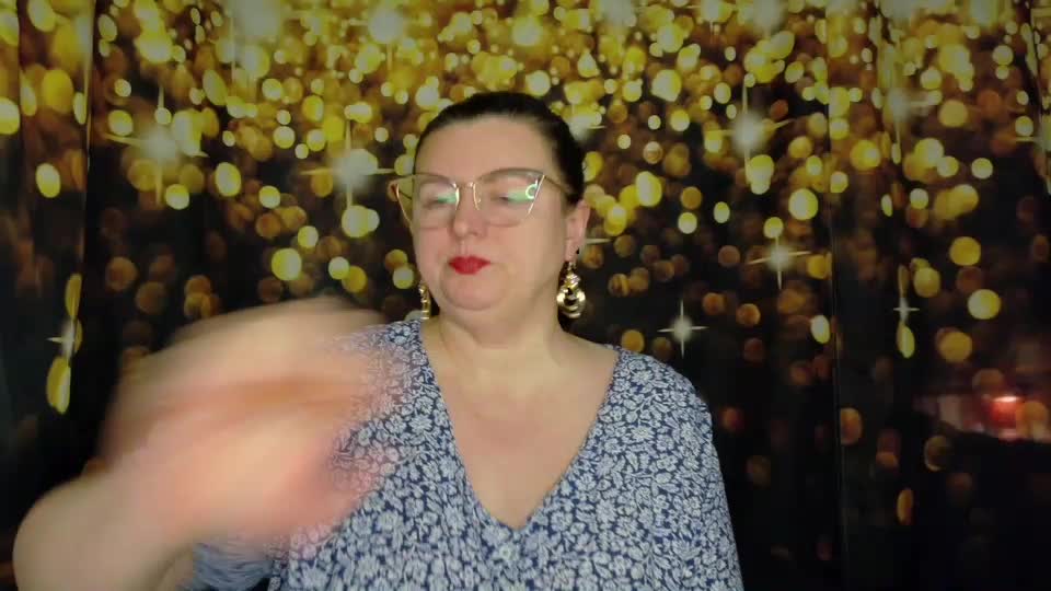 Golden_Lady Adult Chat December 9, 2025