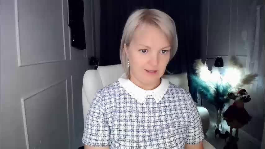 emmmam Adult Chat December 9, 2025