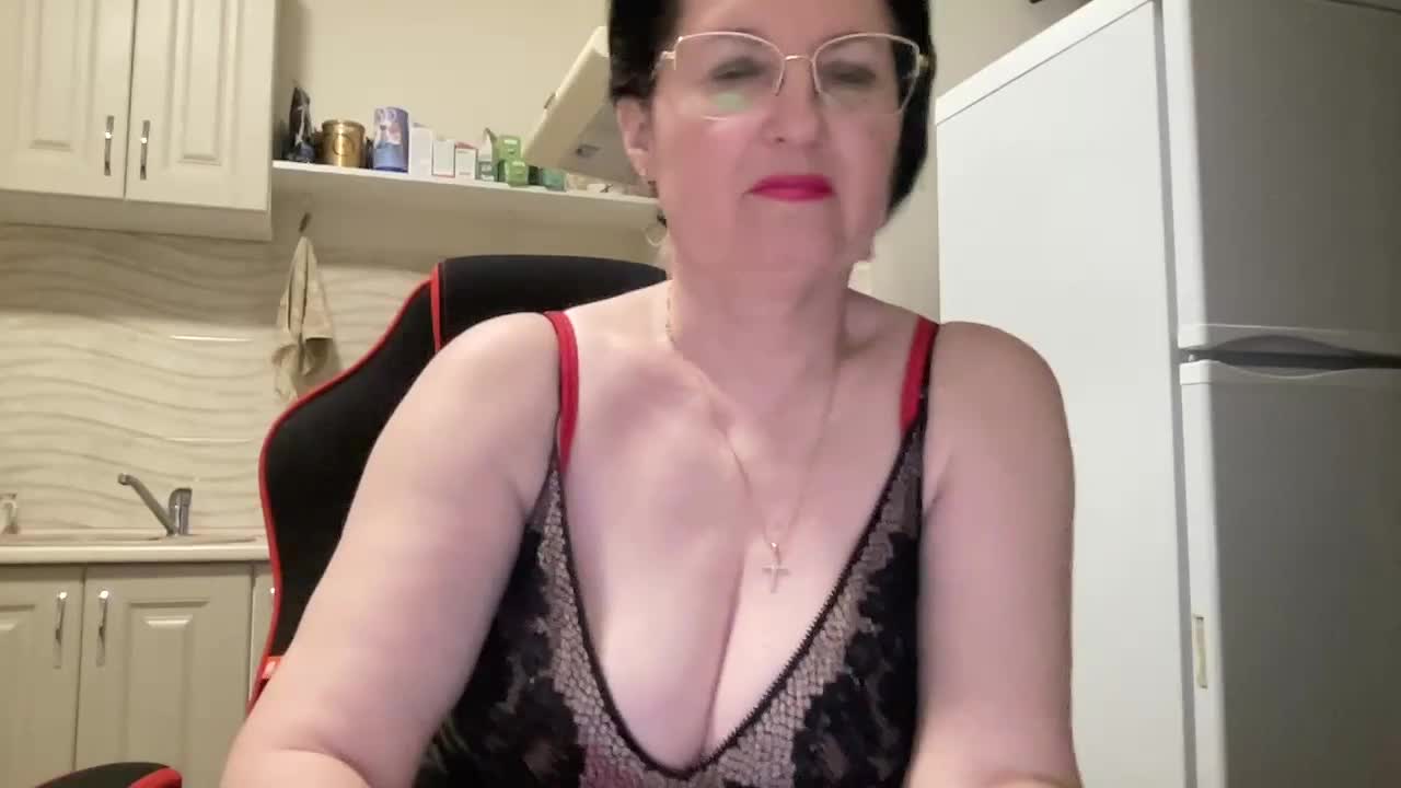 HotMilfPussy Adult Chat December 10, 2025