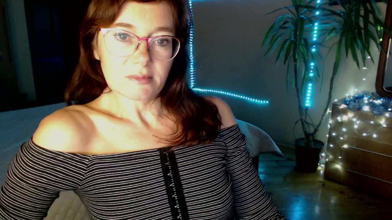 Viorica Adult Chat December 10, 2025