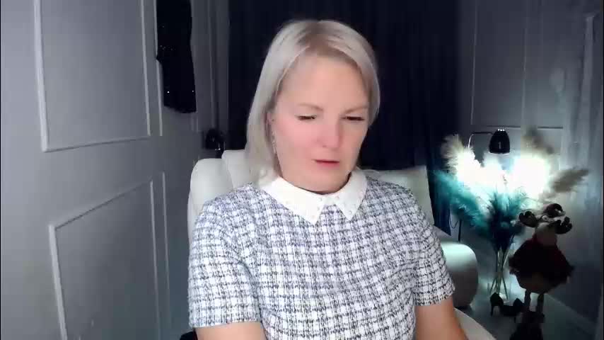 emmmam Adult Chat December 10, 2025