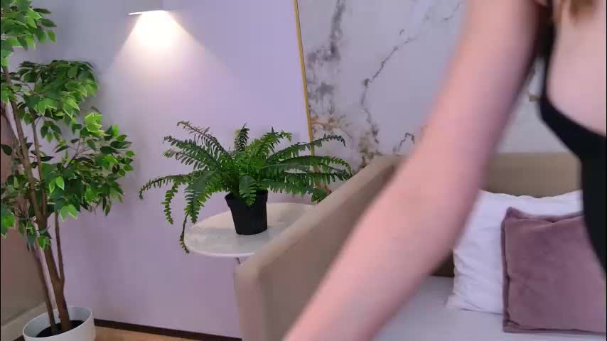 elizabethcash Adult Chat December 9, 2025