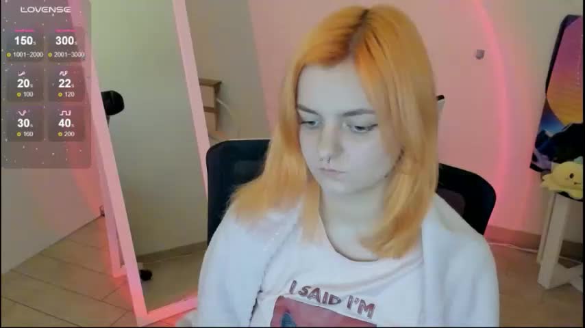 red_bestie_ Adult Chat December 10, 2025