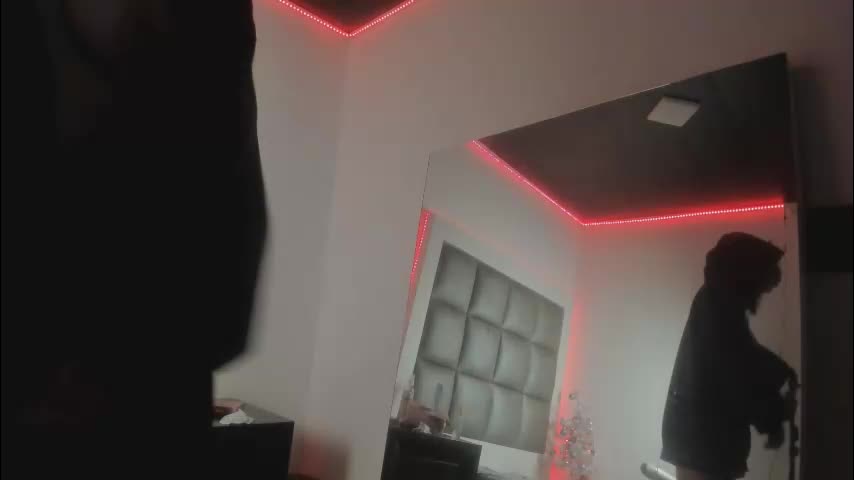 lola_js Adult Chat December 10, 2025