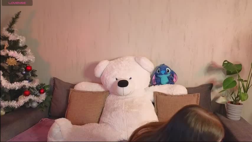 Rosaline_lov Adult Chat December 10, 2025