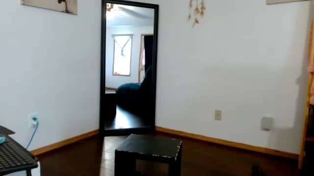 bombshellbaeby Adult Chat December 10, 2025