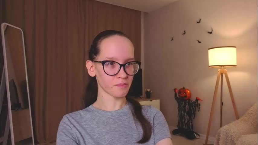 lynettebails Adult Chat December 10, 2025