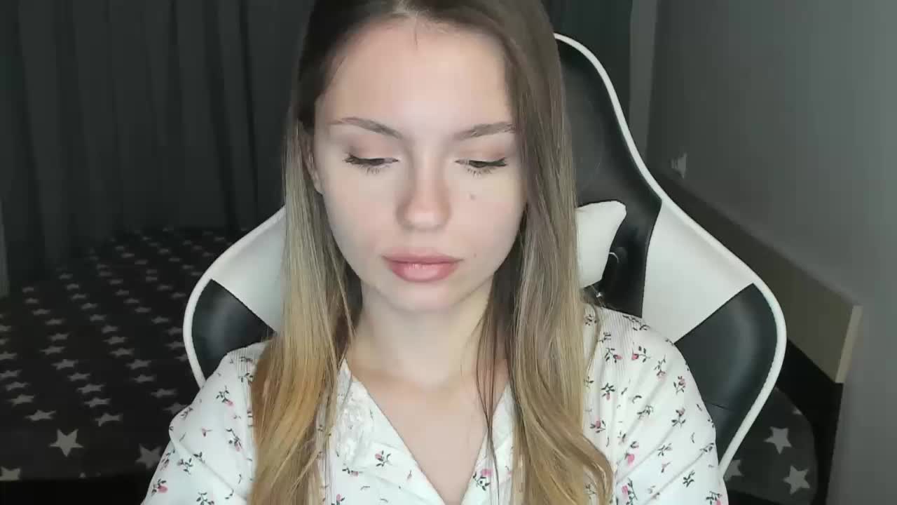 EmiMe Adult Chat December 10, 2025