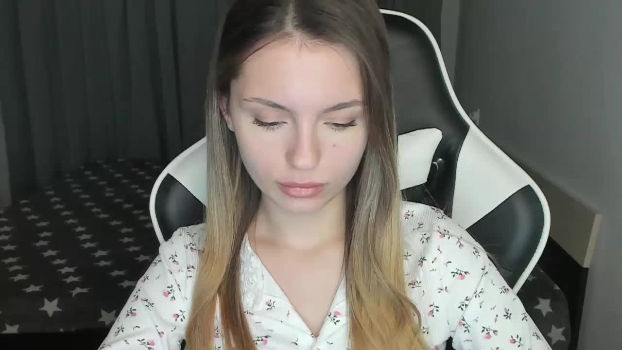 EmiMe Adult Chat December 10, 2025