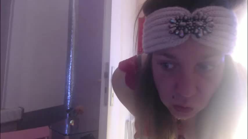 melli23 Adult Chat December 9, 2025