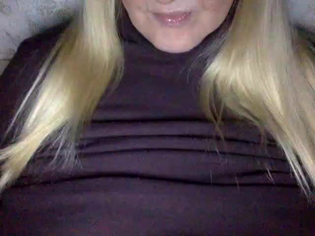 BlondyVio Adult Chat December 10, 2025