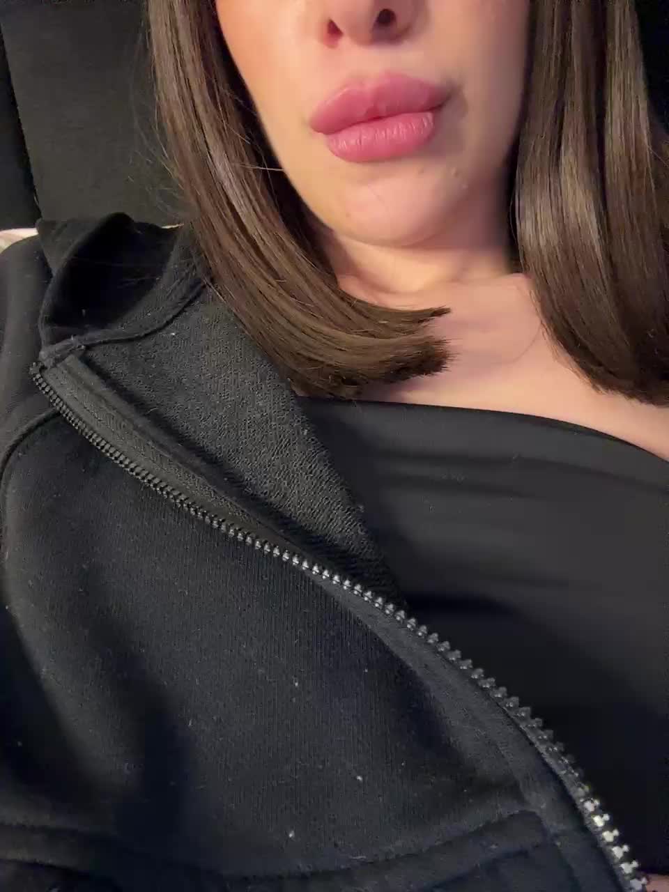 millemimi Adult Chat December 10, 2025