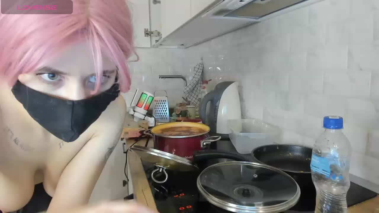 DELAYLALEA Adult Chat December 10, 2025