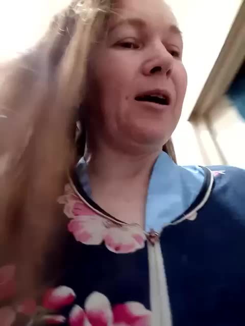 Elena565-1 Adult Chat December 10, 2025