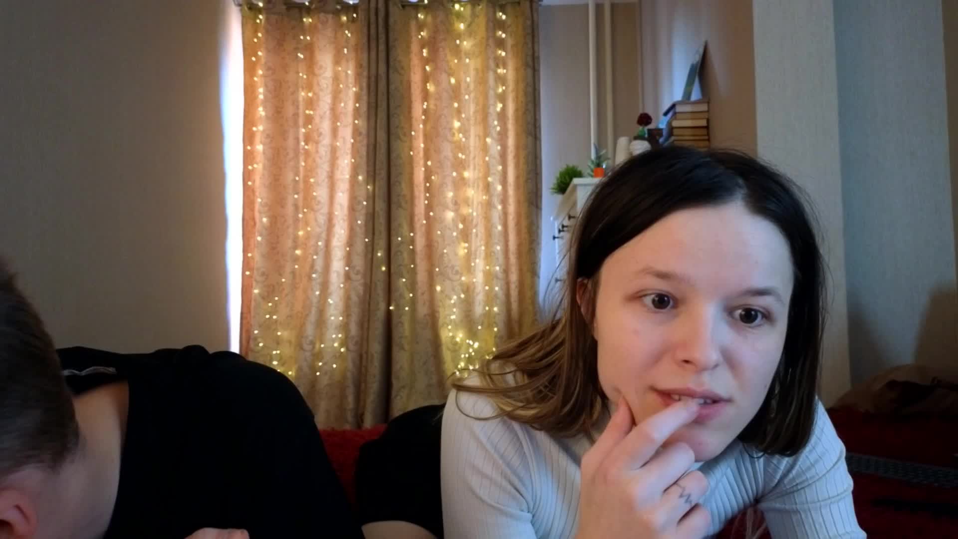 mali- Adult Chat December 10, 2025