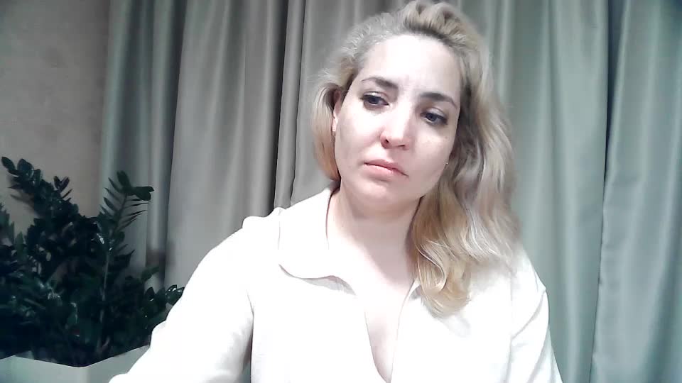 mariska-kiska Adult Chat December 10, 2025