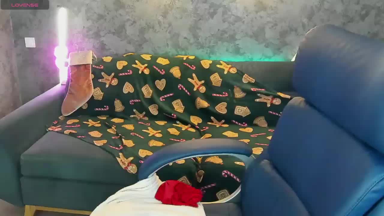 RedDoll Adult Chat December 10, 2025