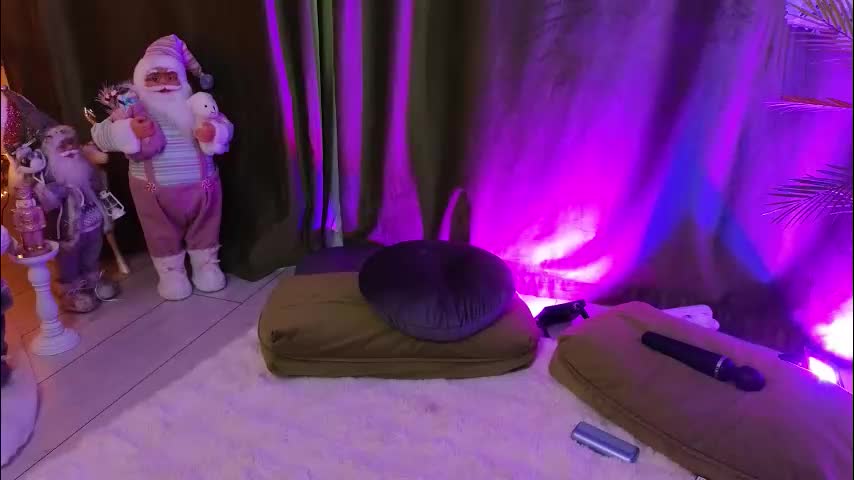 ashley_is_heree Adult Chat December 10, 2025