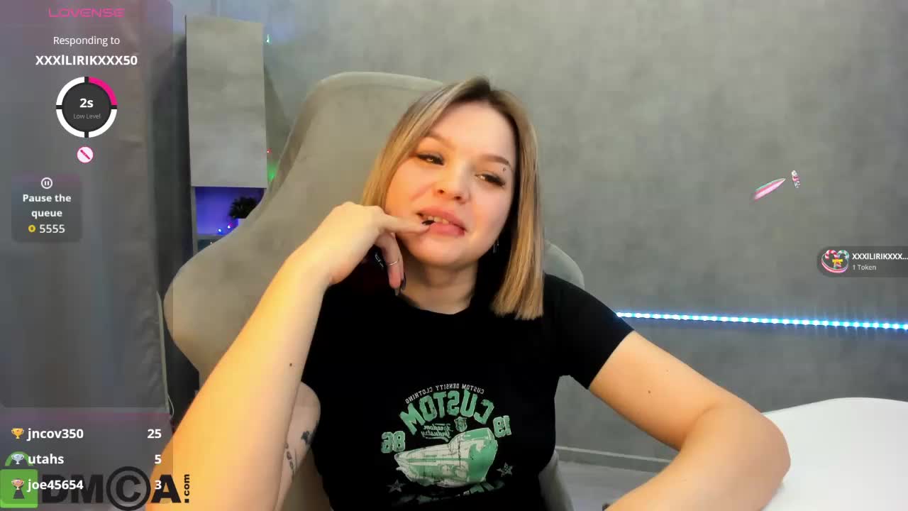 Jerry-Hall Adult Chat December 10, 2025