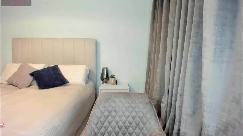 sylvia_di Adult Chat December 10, 2025