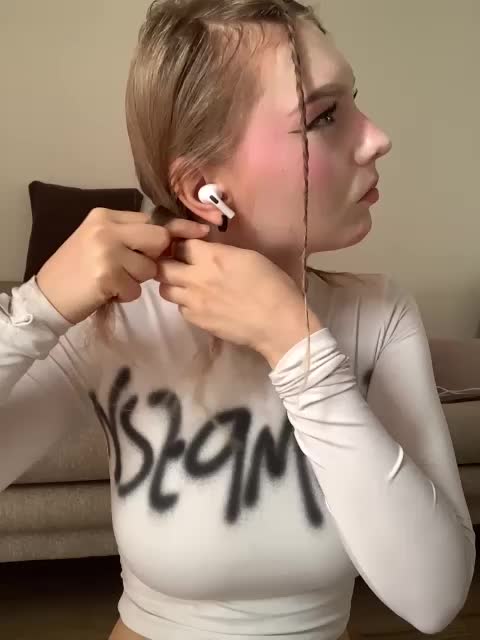 -Nezukoo- Adult Chat December 10, 2025