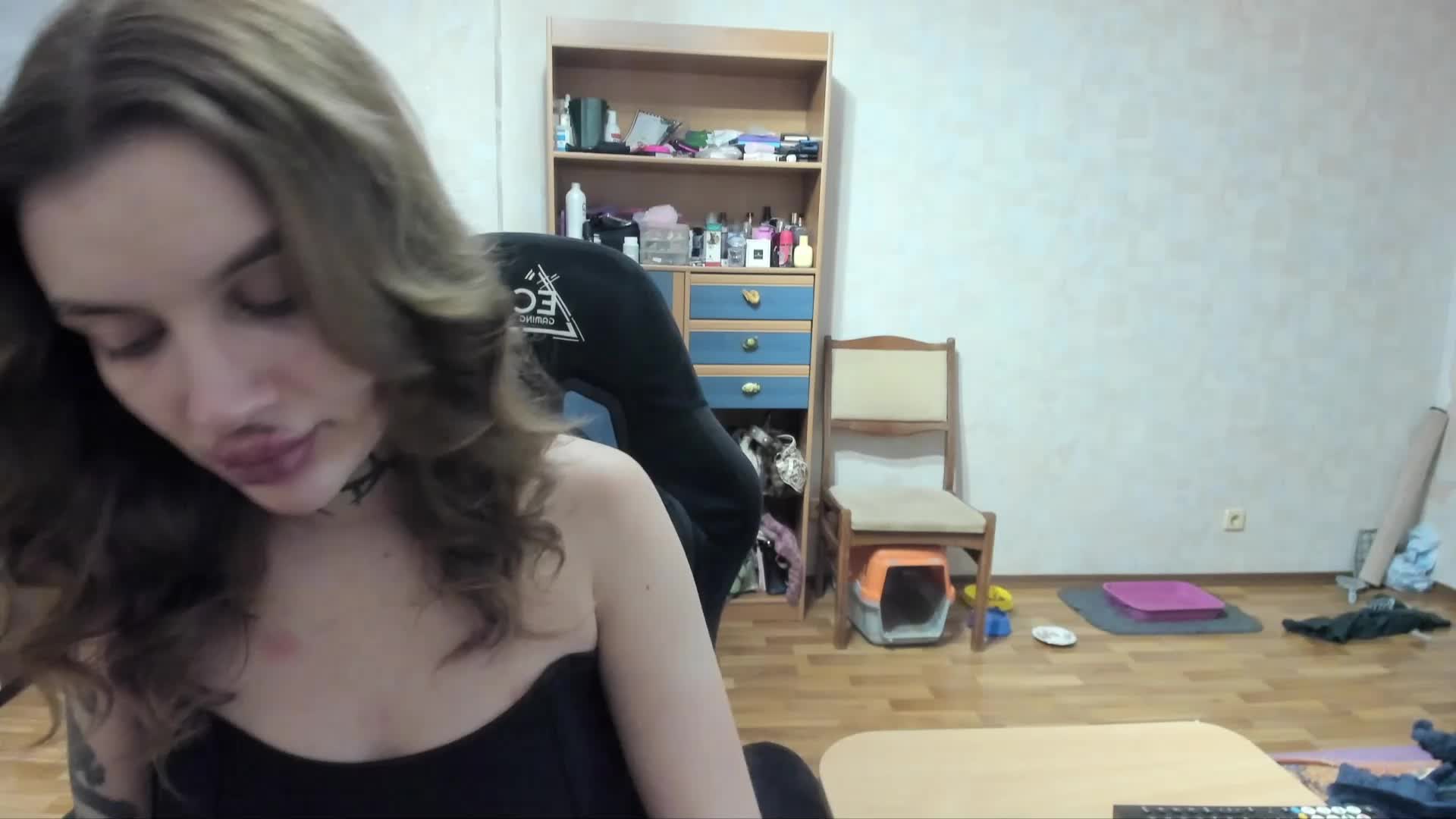 AlisTris Adult Chat December 10, 2025