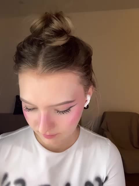 -Nezukoo- Adult Chat December 11, 2025