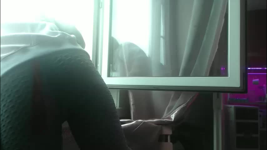 melli23 Adult Chat December 11, 2025