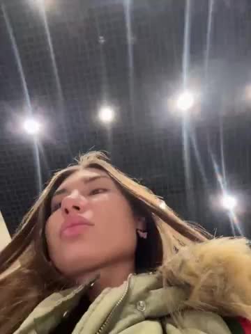 -EmilyBaby- Adult Chat December 10, 2025