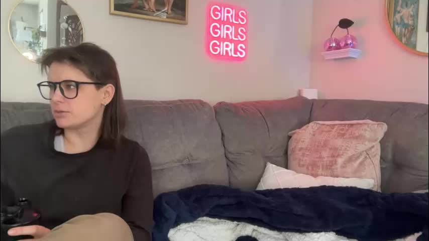 officiallyonlytams Adult Chat December 10, 2025