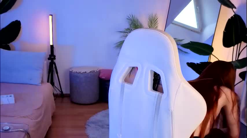 doll_lesli Adult Chat December 11, 2025