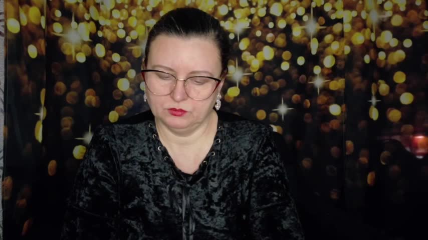 Golden_Lady Adult Chat December 10, 2025