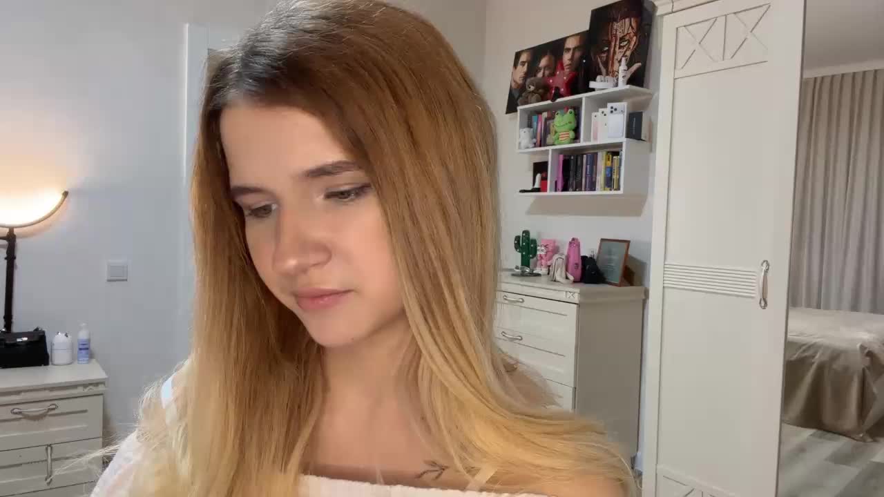 MicaFiechter Adult Chat December 11, 2025