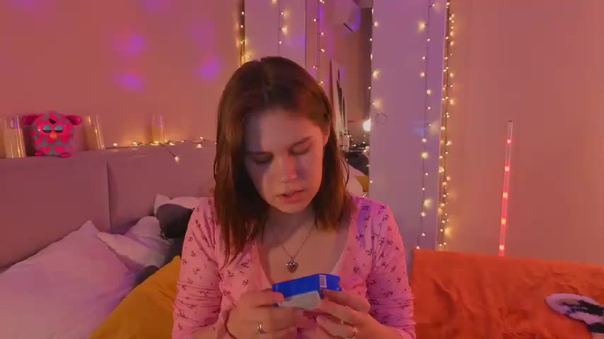 MiaLuw Adult Chat December 11, 2025